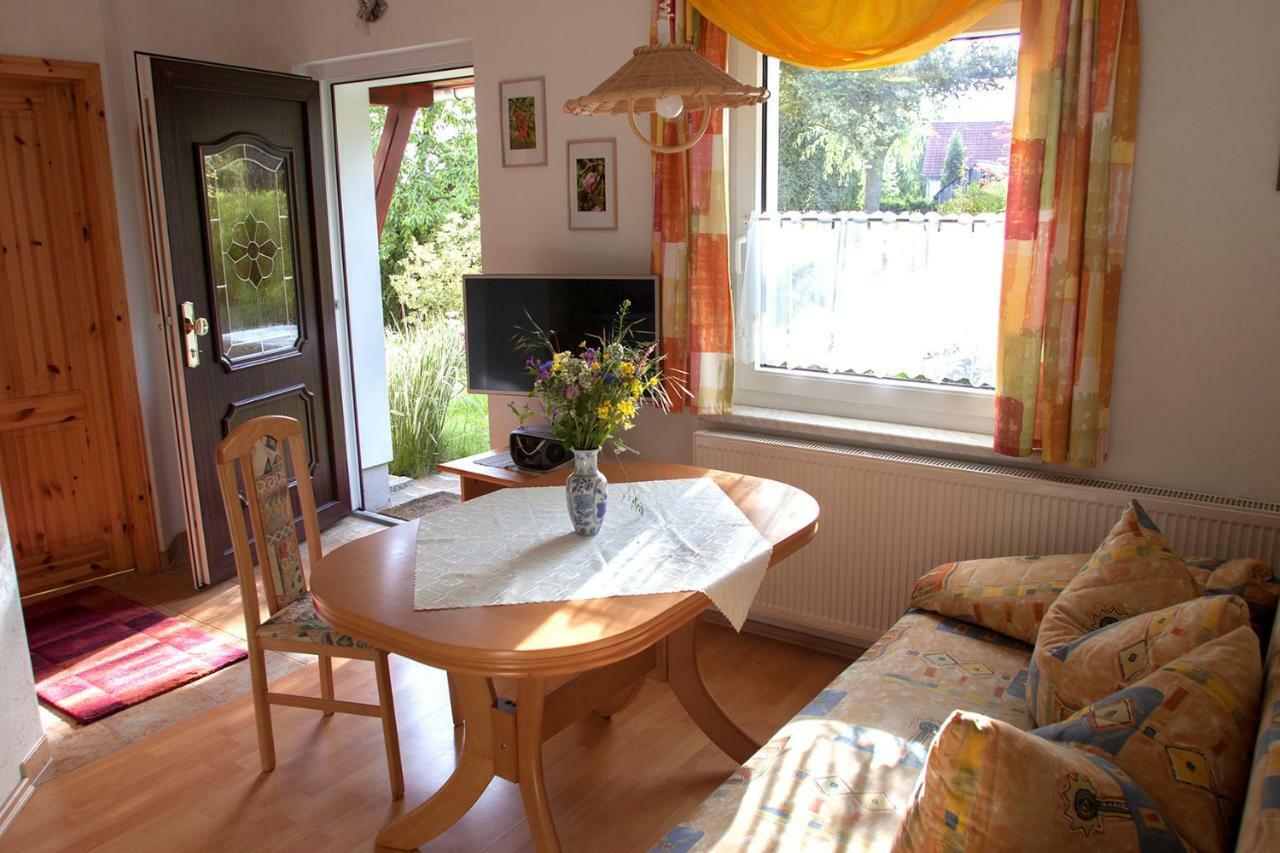 Ferienhaus Und Ferienwohnung "Am Waldsaum" Kurort Gohrisch Esterno foto